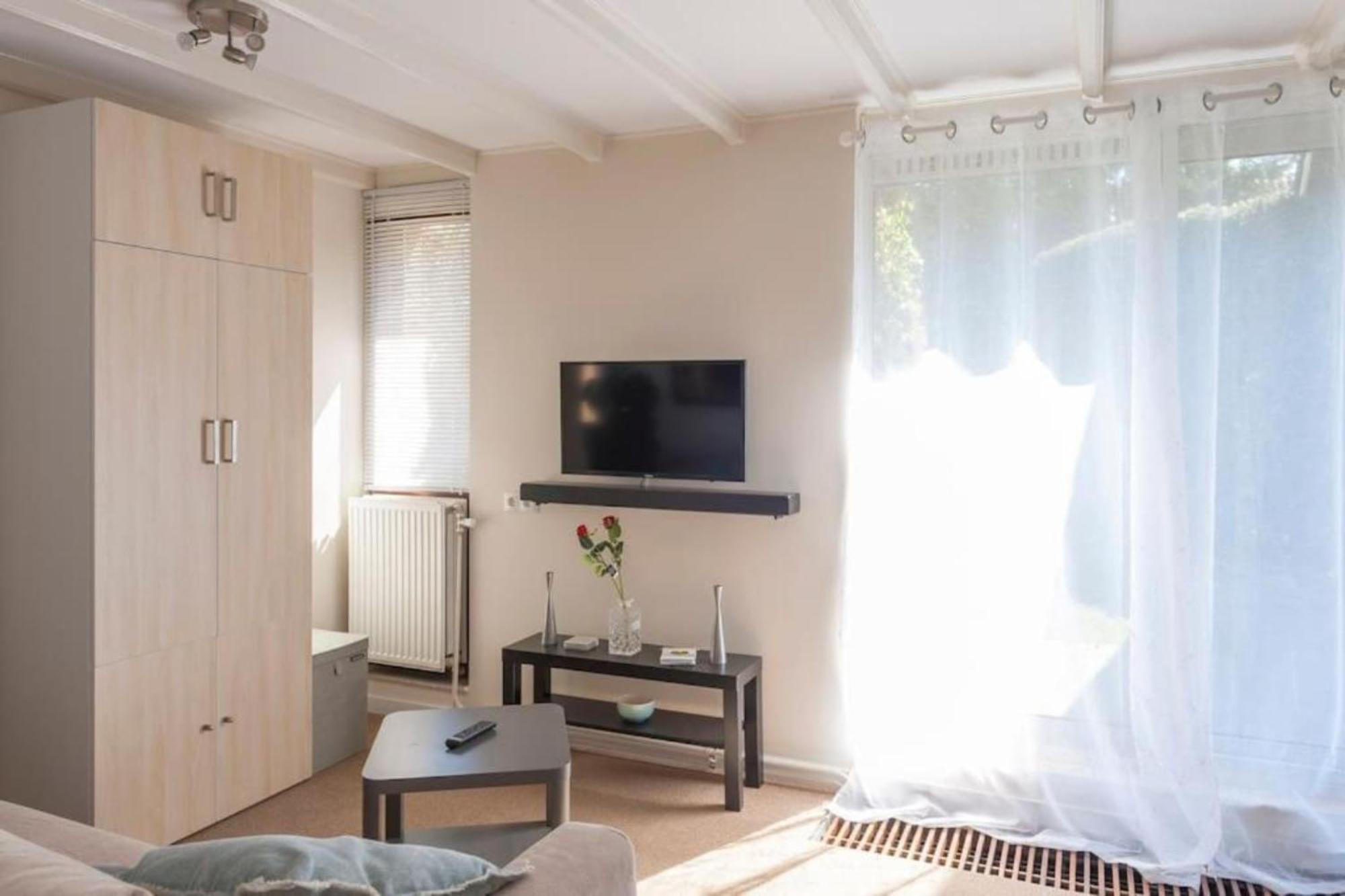 Front Room In Villa Near Centre And Tue アイントホーフェン エクステリア 写真
